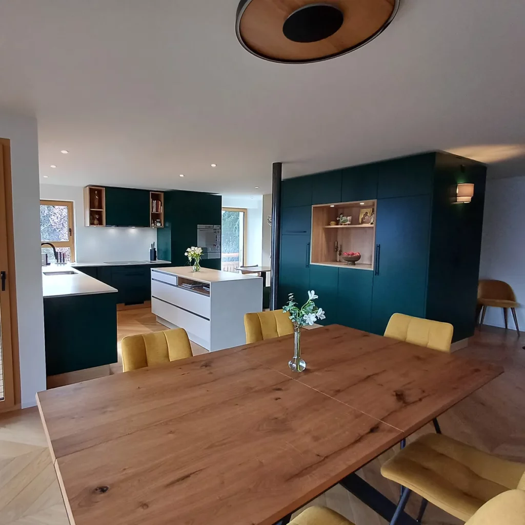 nouvelle-cuisine-sur-mesure-vert-profond-saviese-cuisinella-sion-apres6