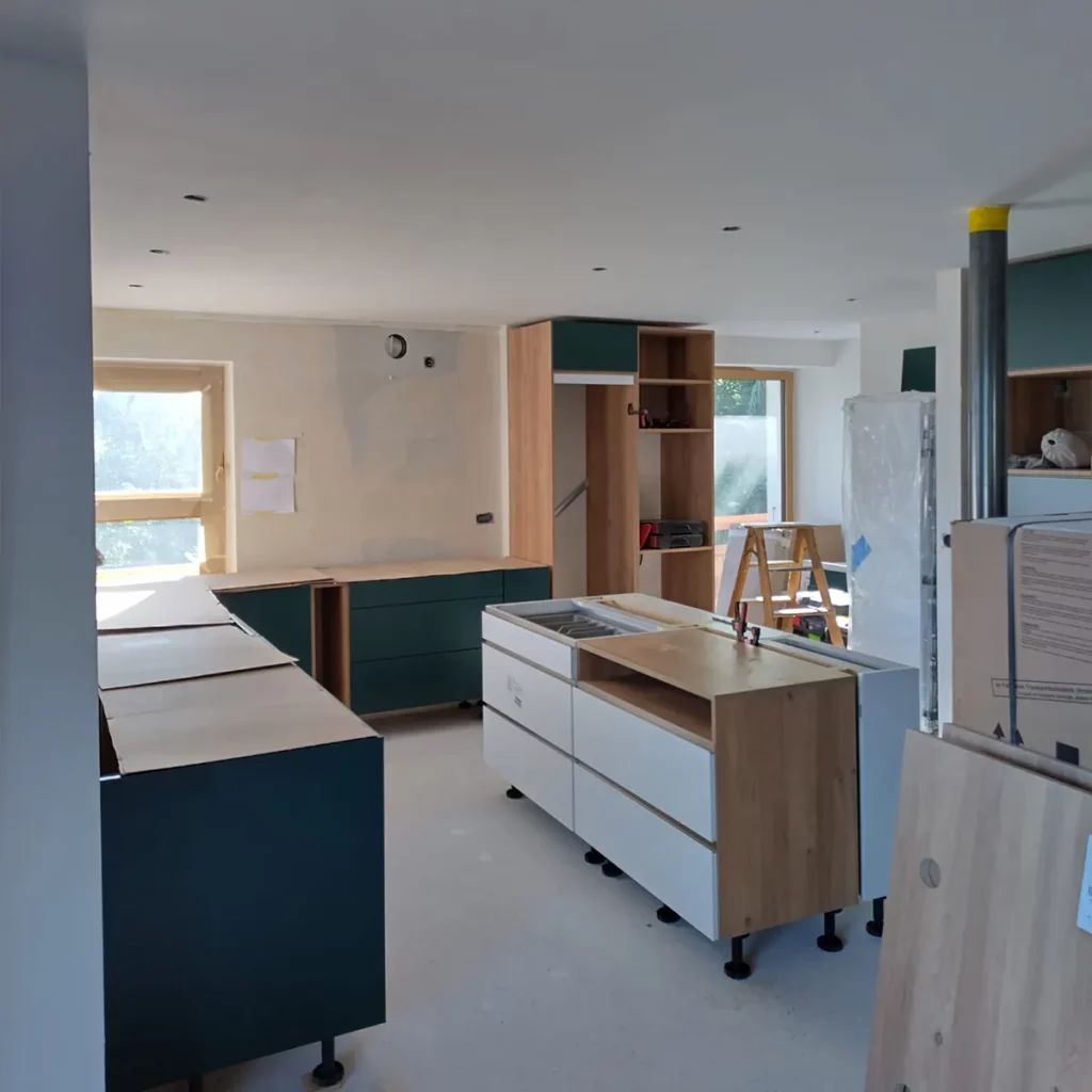 nouvelle-cuisine-sur-mesure-vert-profond-saviese-cuisinella-sion-avant4